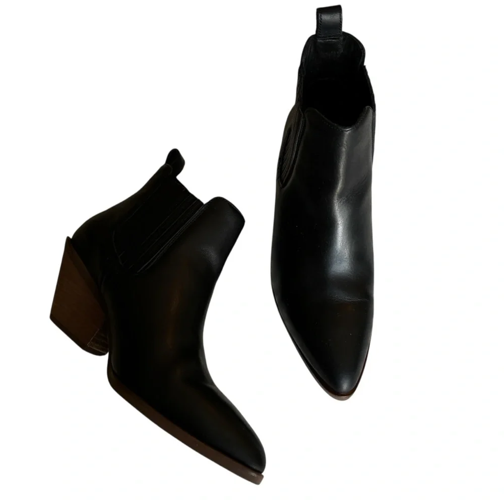 Portland Leather Patina Western Ankle Chelsea Boot